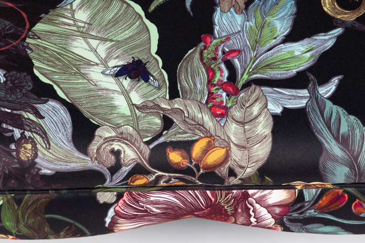 Opera Botanica Loveseat / image 2