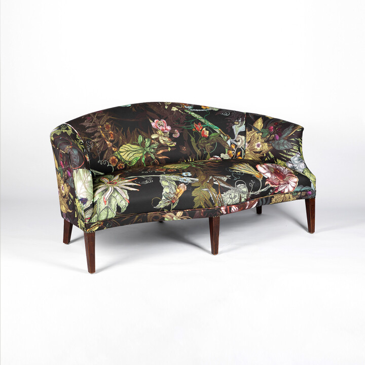 Opera Botanica Rounded Couch