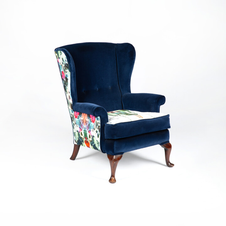 Kaleido Splatt Navy Wingback