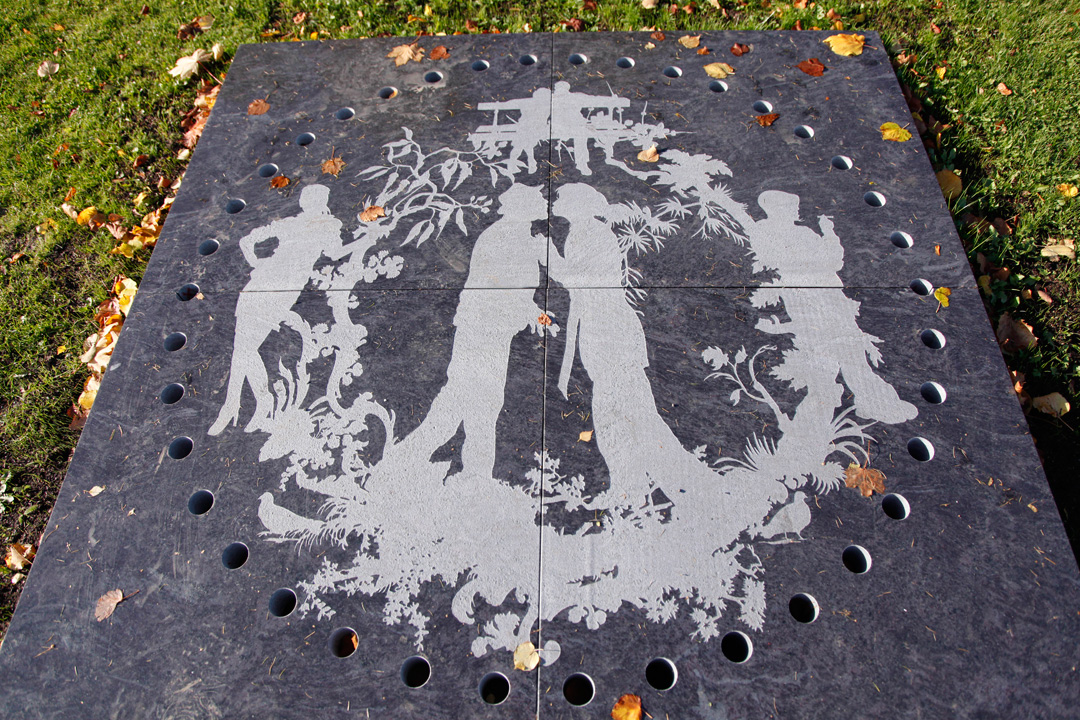 Ae Fond Kiss: The Robert Burns Museum Walkway